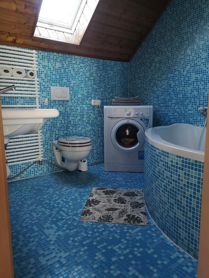 Szigeti Apartmanhaz Pecs Ngoại thất bức ảnh