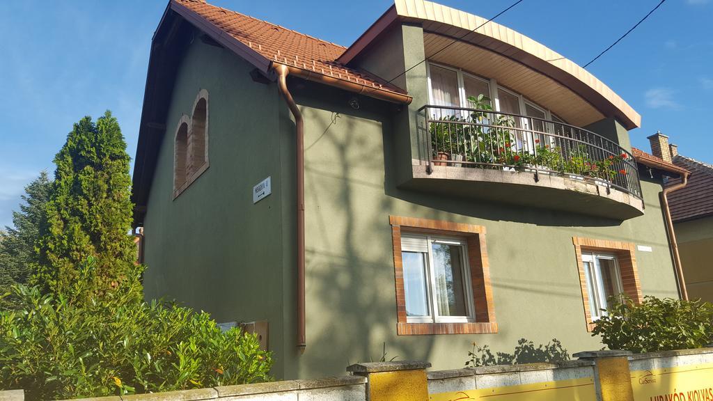 Szigeti Apartmanhaz Pecs Ngoại thất bức ảnh